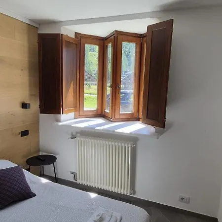 Appartement Aura Snowy Peaks At The Foot Of The Matterhorn - Cerviniaholidays-com *