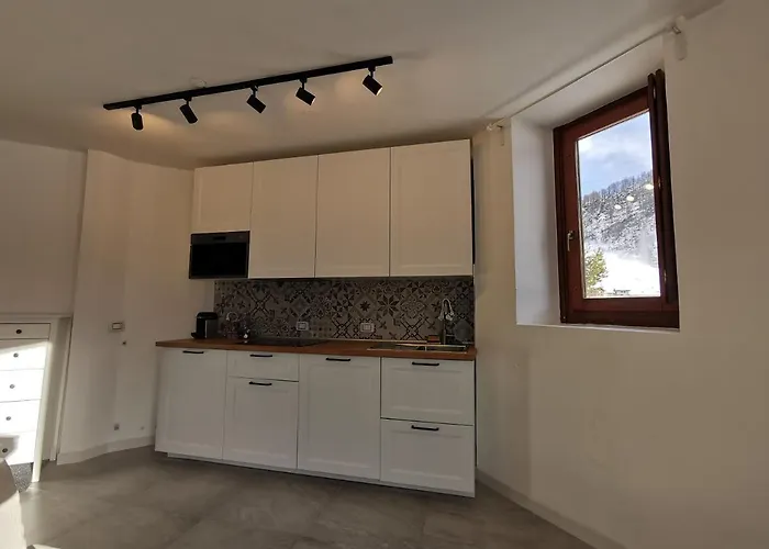 Apartment Aura Snowy Peaks At The Foot Of The Matterhorn - Cerviniaholidays-com *